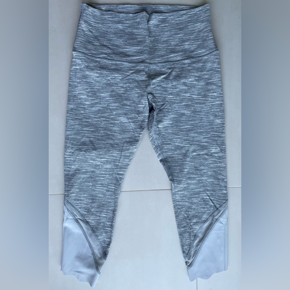 Lululemon Wunder Under Scalloped leggings size 12